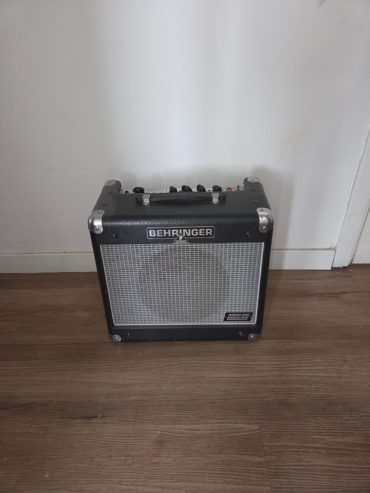 ampli guitare analogique, en bon état malgré les années, Enlèvement, Utilisé, Guitare, Moins de 50 watts