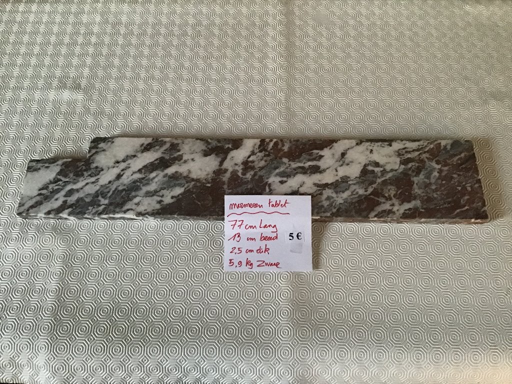 2 verschillende marmeren radiator tabletten, Ophalen of Verzenden, Zo goed als nieuw, Radiator