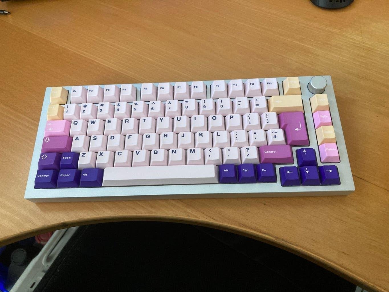 Glorious GMMK Pro Custom Mechanical Keyboard (75% Ice White), Nieuw, Ophalen of Verzenden, Gaming toetsenbord, Bedraad