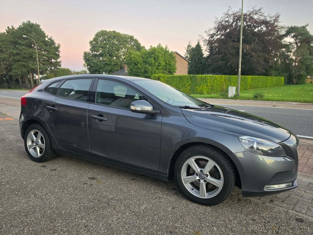 Volvo V40 T4 1.6 Benzine 132kW 2014 | Gekeurd VVK, Auto's, Stof, 4 cilinders, 1600 cc, Particulier