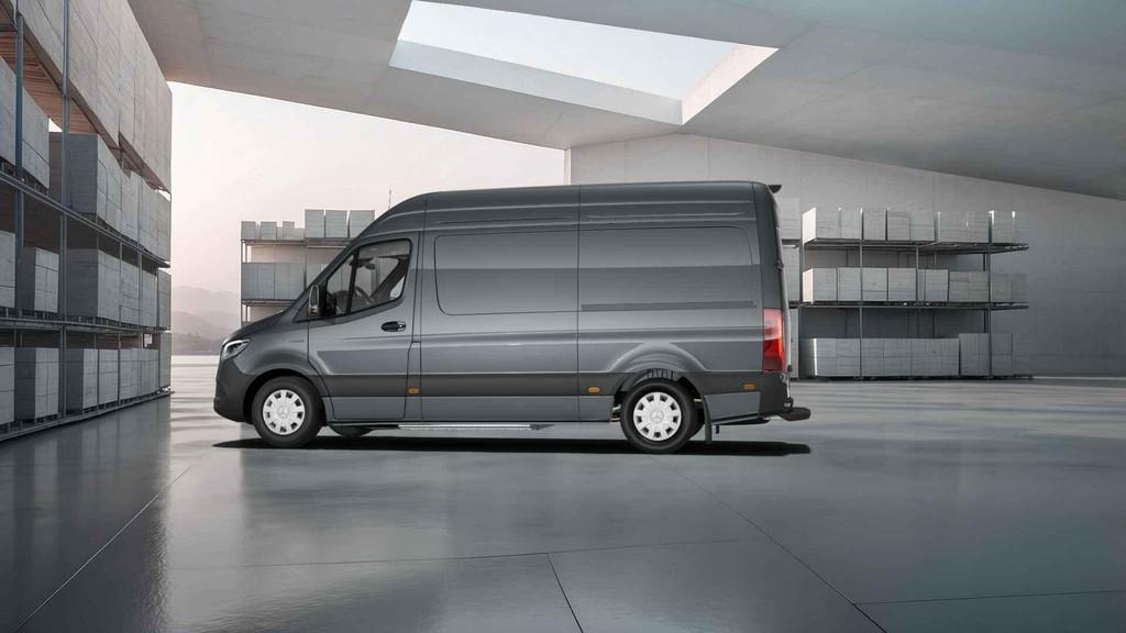 Mercedes-Benz ESPRINTER 320 PANEL VAN L2 RWD PRO, Autos, Argent ou Gris, Entreprise, 3 places, Mercedes-Benz