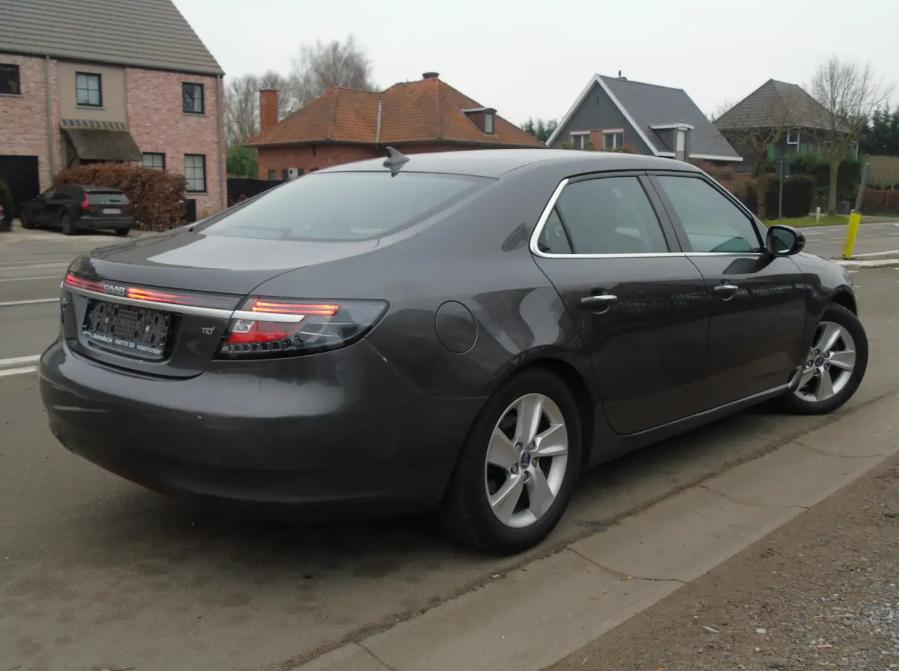 Saab 9-5 2.0 Tid4 *10/2010 *Ohboekje *Navi *Leder *EURO 5, Auto's, Saab, Voorwielaandrijving, Euro 5, 139 g/km, Zwart