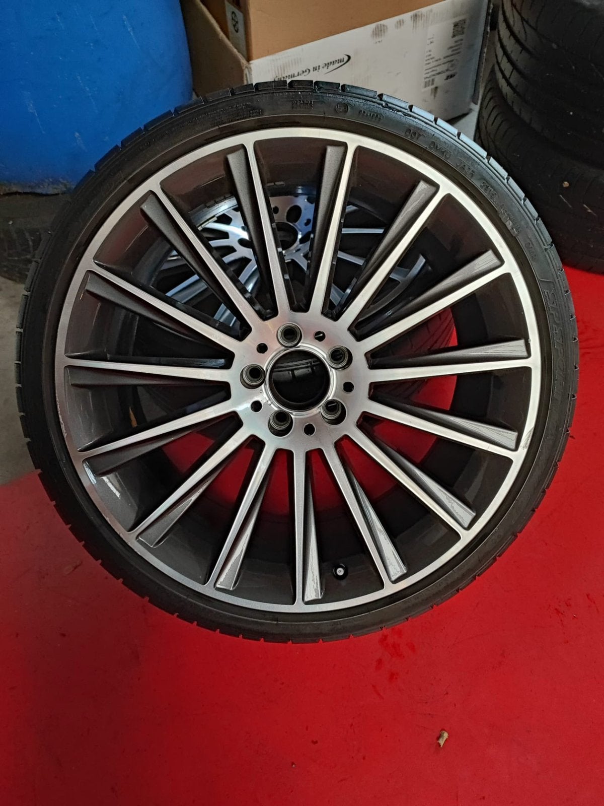 20 inch Maybach / Mercedes S-Klasse velgen met zomerbanden, Ophalen, Velg(en), 20 inch, Zomerbanden