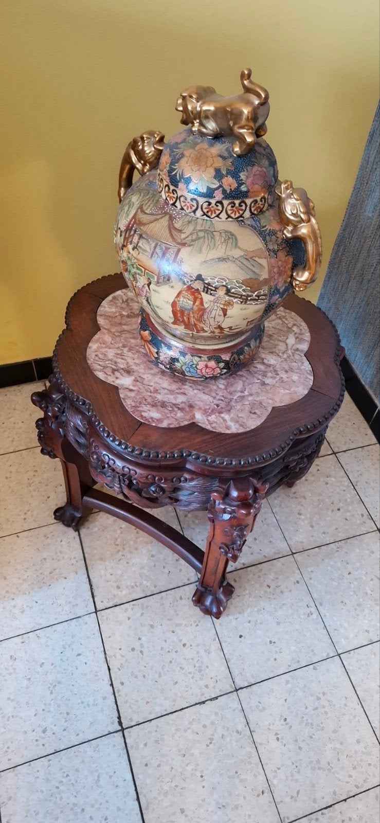 chinees bankje met marmer en mooi oude vaas, Antiek en Kunst, Ophalen