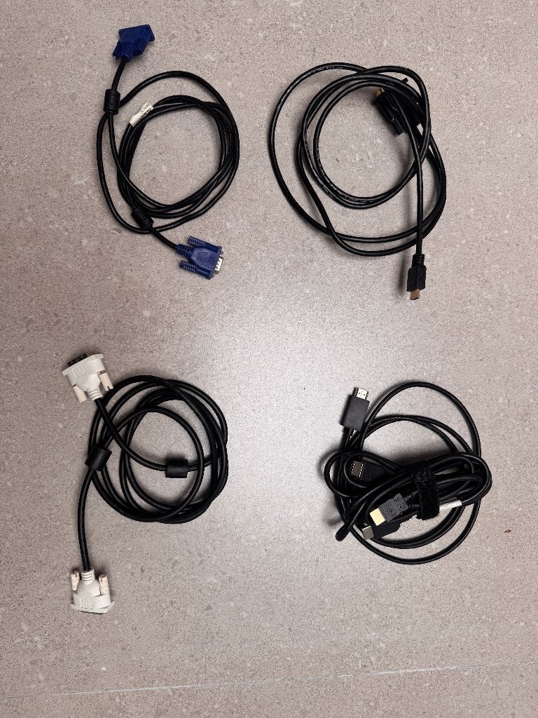 Diverse kabels vga hdmi, Computers en Software, Ophalen of Verzenden, Gebruikt