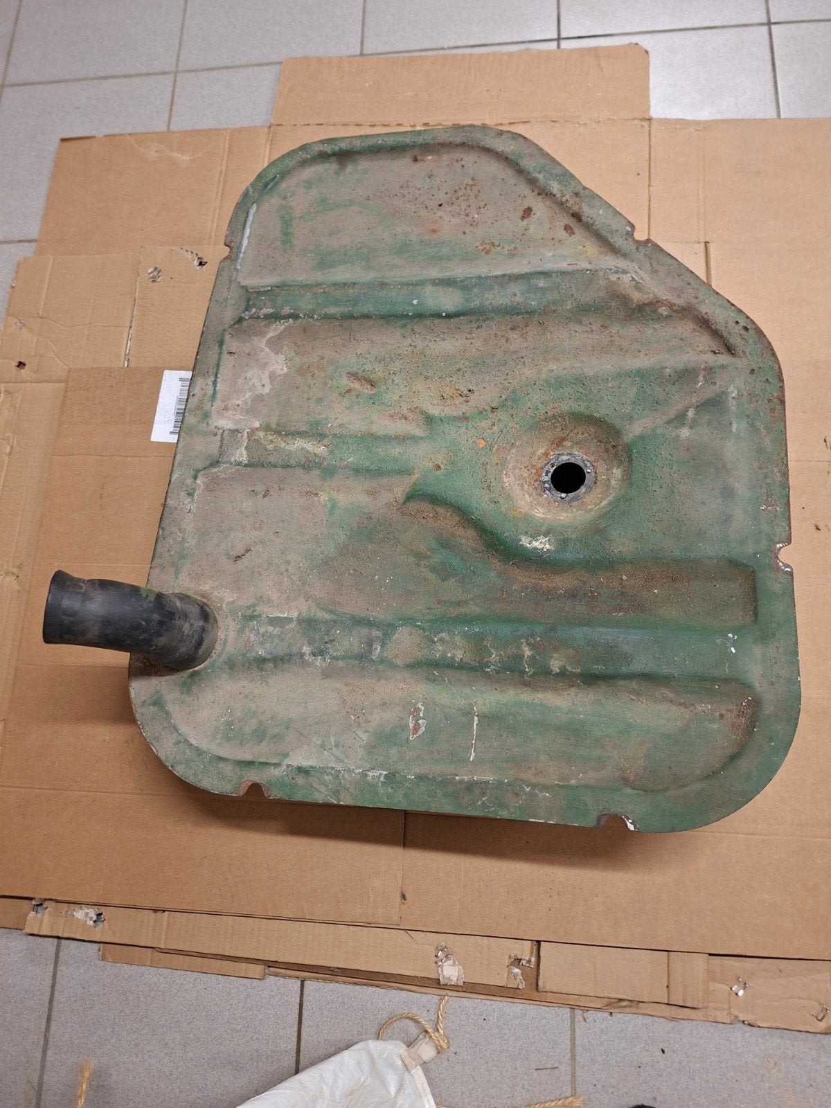 Réservoir d'essence Peugeot 404 cabrio, Enlèvement, Peugeot