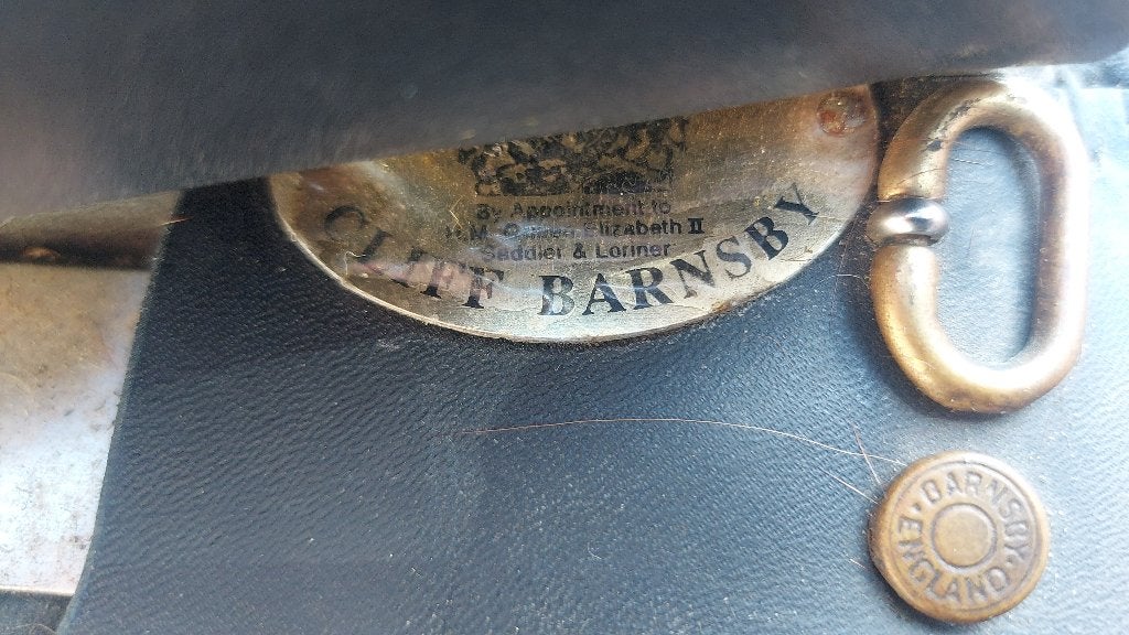 Selle de dressage, Animaux & Accessoires, Enlèvement, Utilisé, M (17 pouces), Autres marques