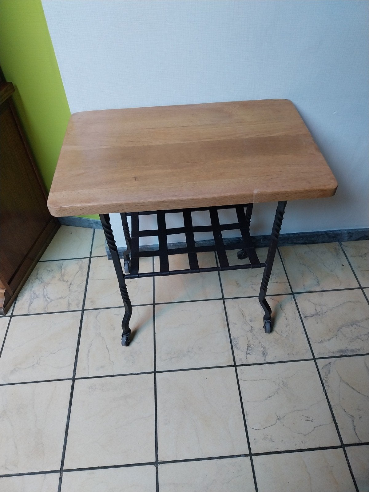 Table d'appoint / Desserte vintage fer forgé et bois massif, Maison & Meubles, Enlèvement, Utilisé