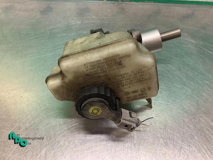 Hoofdremcilinder van een Audi A3 (A3 03-), Gebruikt, -, -, -