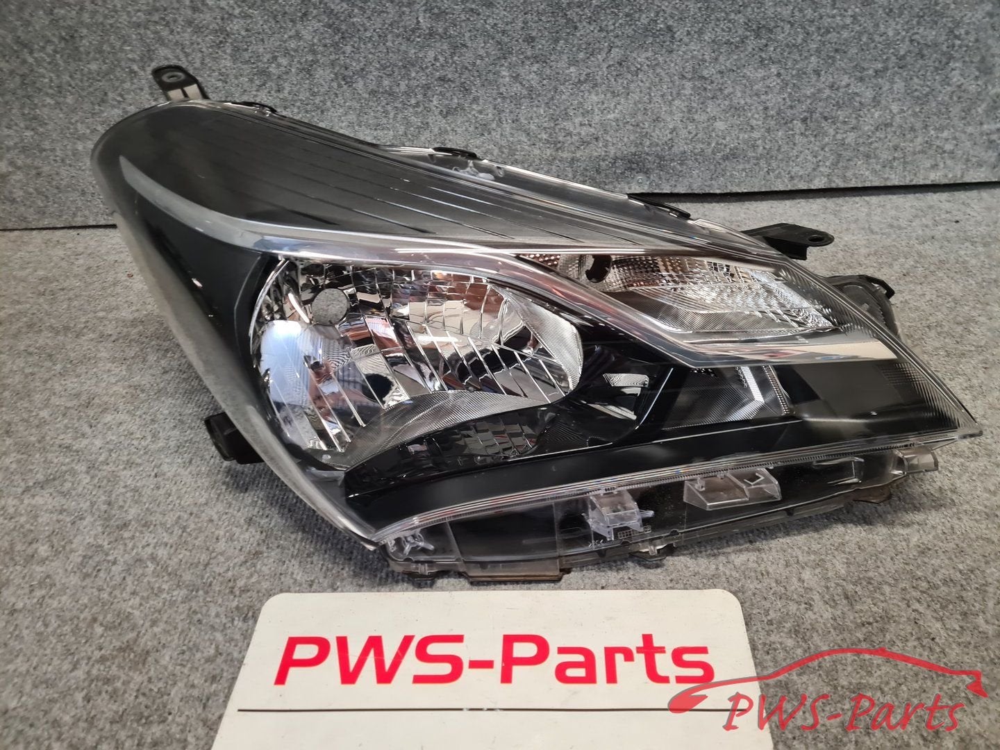 TOYOTA YARIS III 3 FACELIFT H7 KOPLAMP RECHTS ORIGINEEL, Gebruikt, -, -, Ophalen of Verzenden