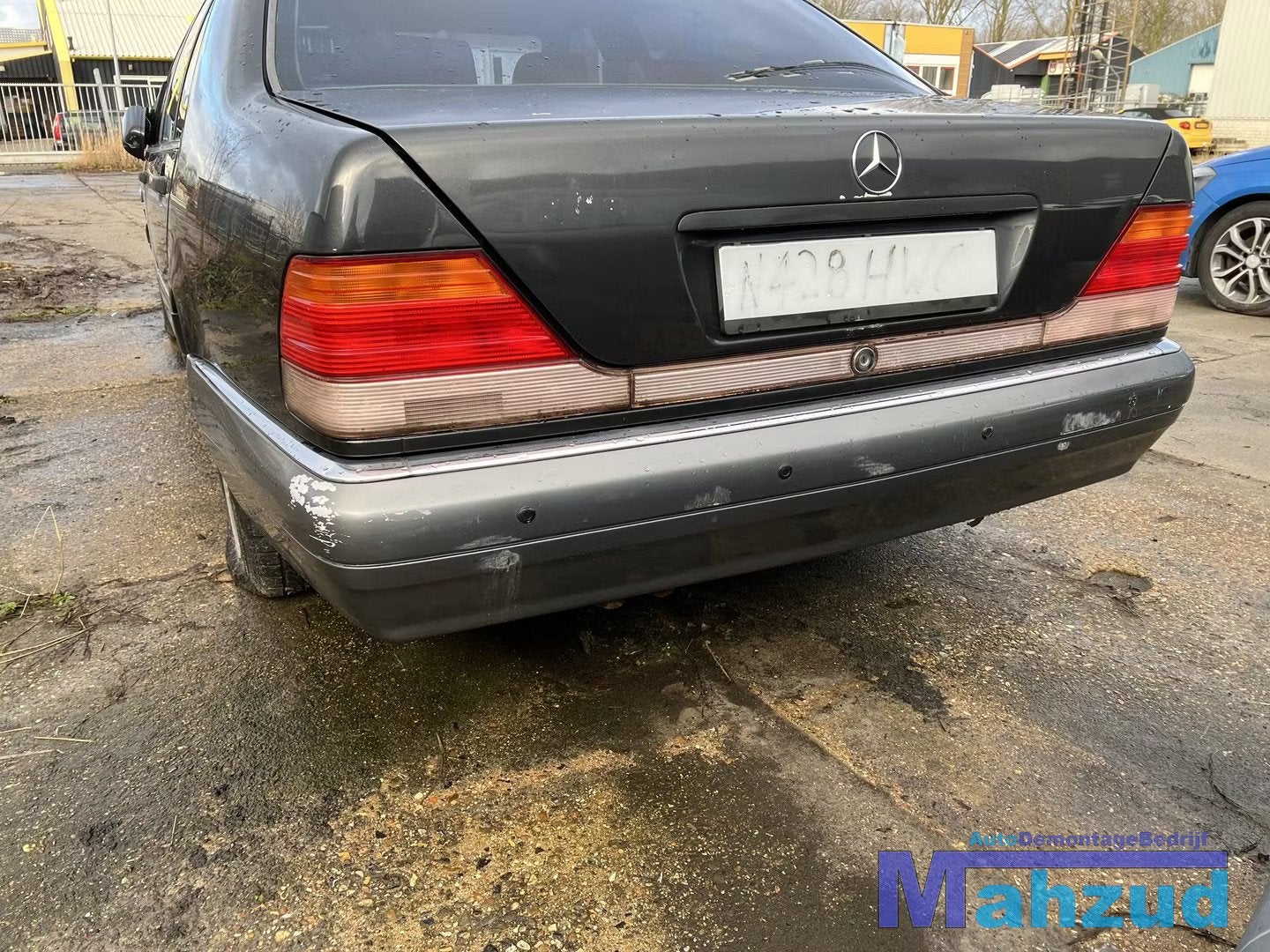 1995 MERCEDES S KLASSE W140 achter reflector midden 1991-199, Gebruikt, Mercedes-Benz AG, Mercedes-Benz, Mercedesstrasse 120
70372  Stuttgart, DE