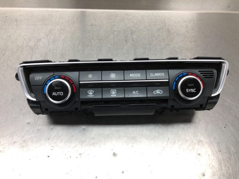PANNEAU DE COMMANDE CHAUFFAGE CLIMATISATION (|97250D4812WK|), Utilisé, Kia