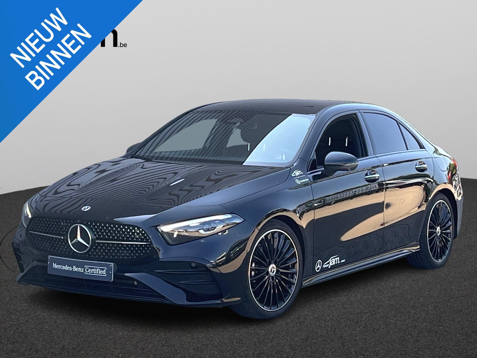 Mercedes-Benz A-Klasse Limousine A 180 d AMG Line, Auto's, 4 deurs, Stof, 4 cilinders, 116 pk