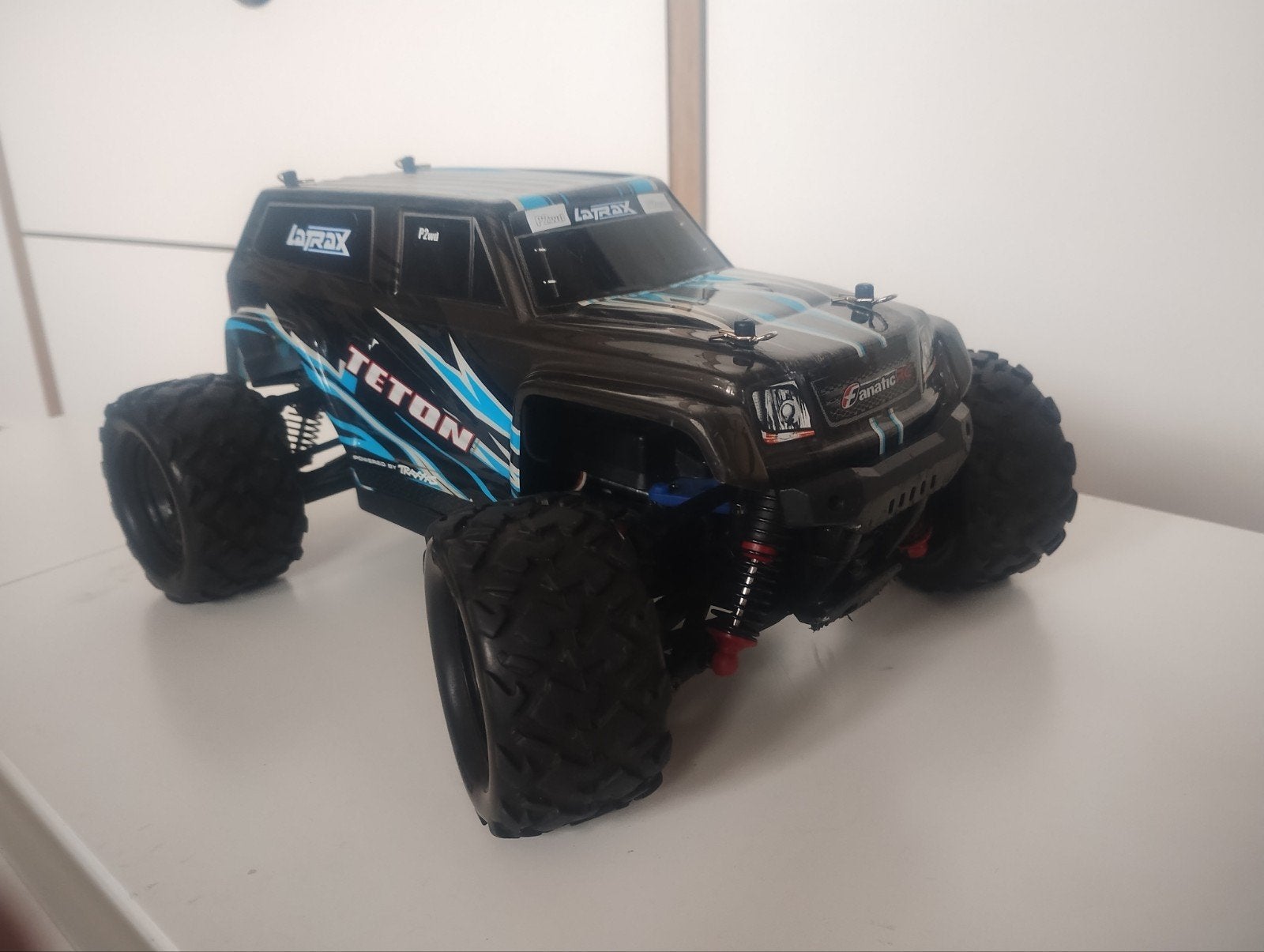 Traxxas Latrax teton 4x4 RTR, Hobby en Vrije tijd, Modelbouw | Radiografisch | Auto's, Elektro, Auto offroad, Ophalen of Verzenden