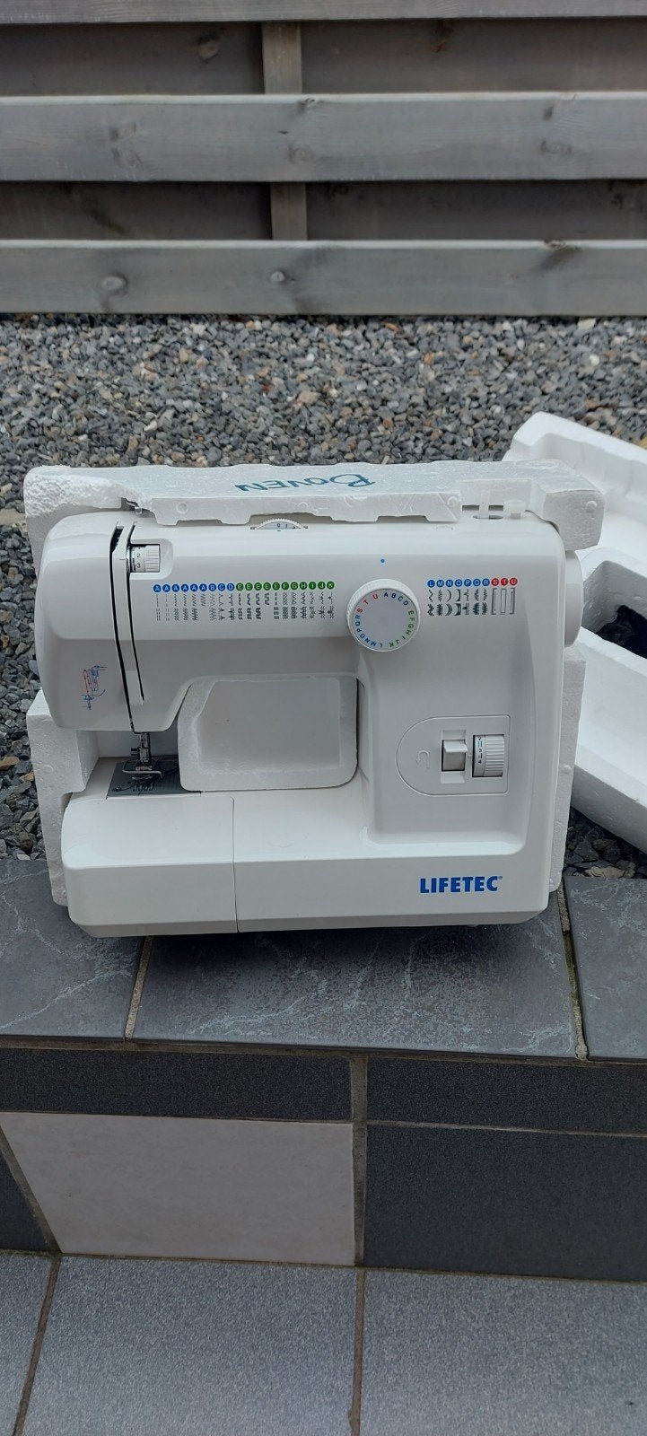 Lifetec naaimachine, Ophalen, Naaimachine