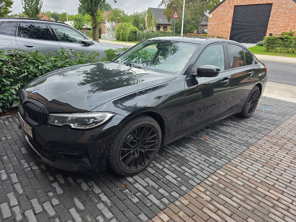BMW 320i, Autos, Achat, Alcantara, Noir, Automatique