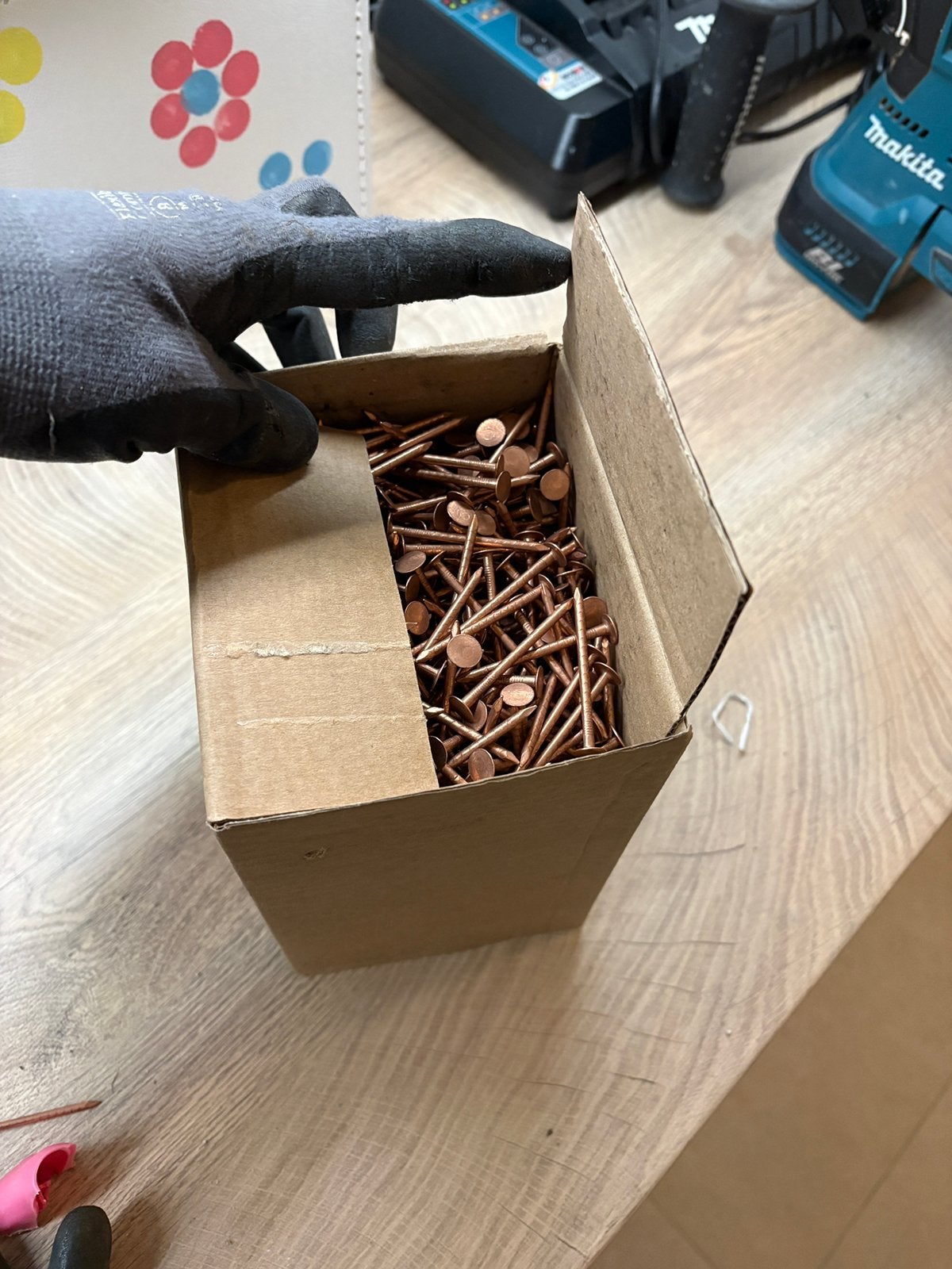 Koperen nagels leien schalies, Ophalen, Zo goed als nieuw
