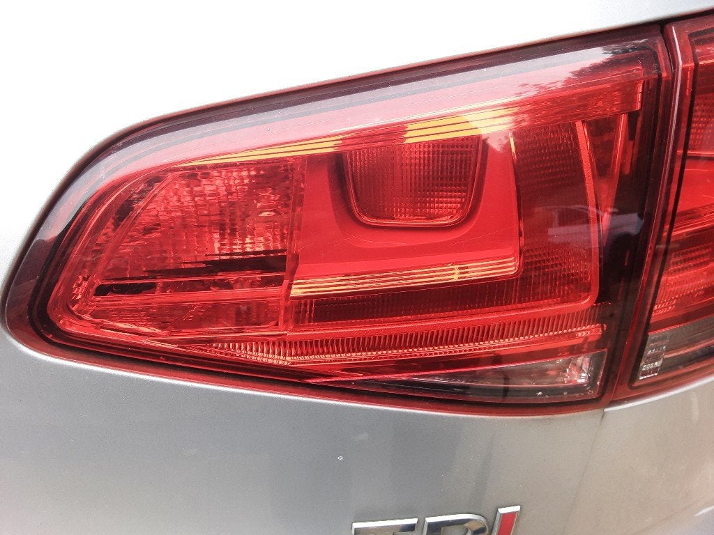PANNEAU ARRIÈRE DROIT AVEC LAMPE Volkswagen Golf VII (AUA), Utilisé, Volkswagen