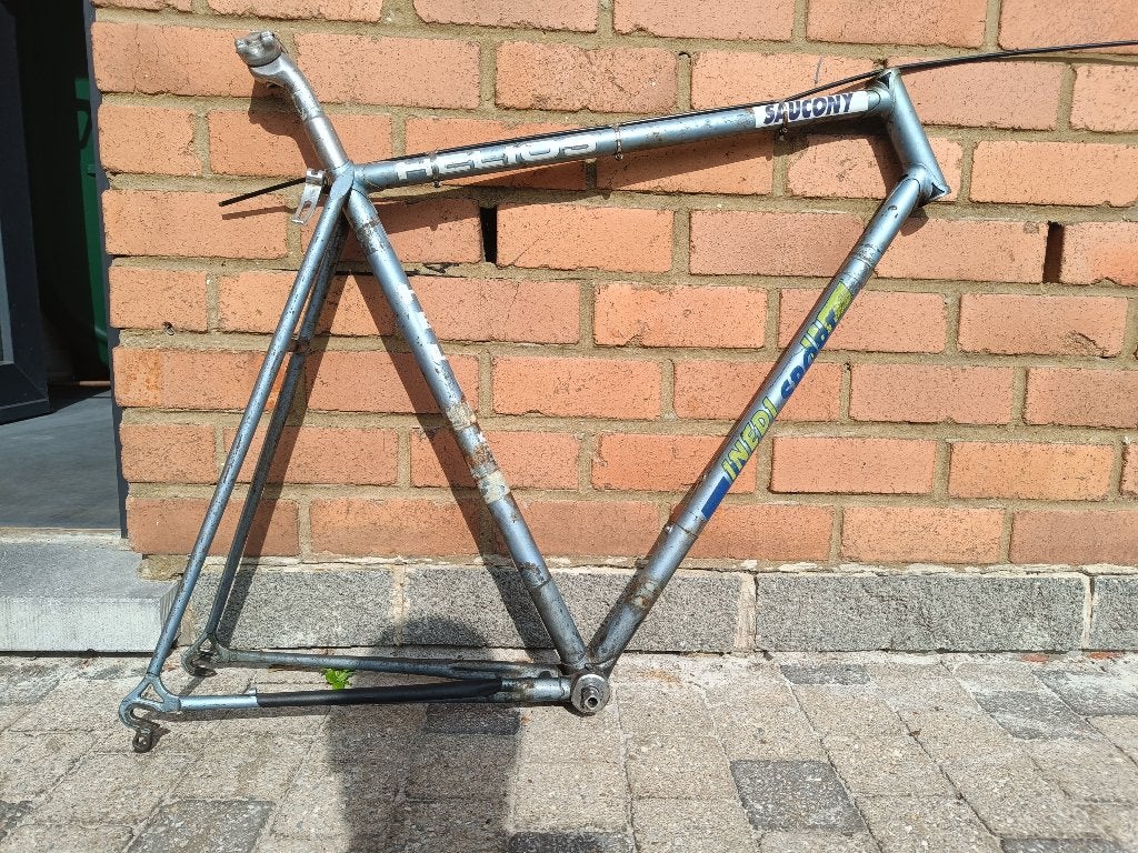 Cadre vélo de course en acier vintage dropouts campagnolo, Vélos & Vélomoteurs, Vélos | Vélos de course, Utilisé, Hommes, Autres marques