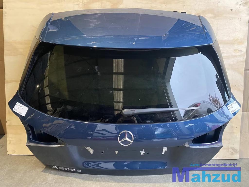 MERCEDES A-KLASSE W177 Blauw achterklep met camera 2018-2021, Mercedes-Benz, Utilisé, Mercedesstrasse 120
70372  Stuttgart, DE