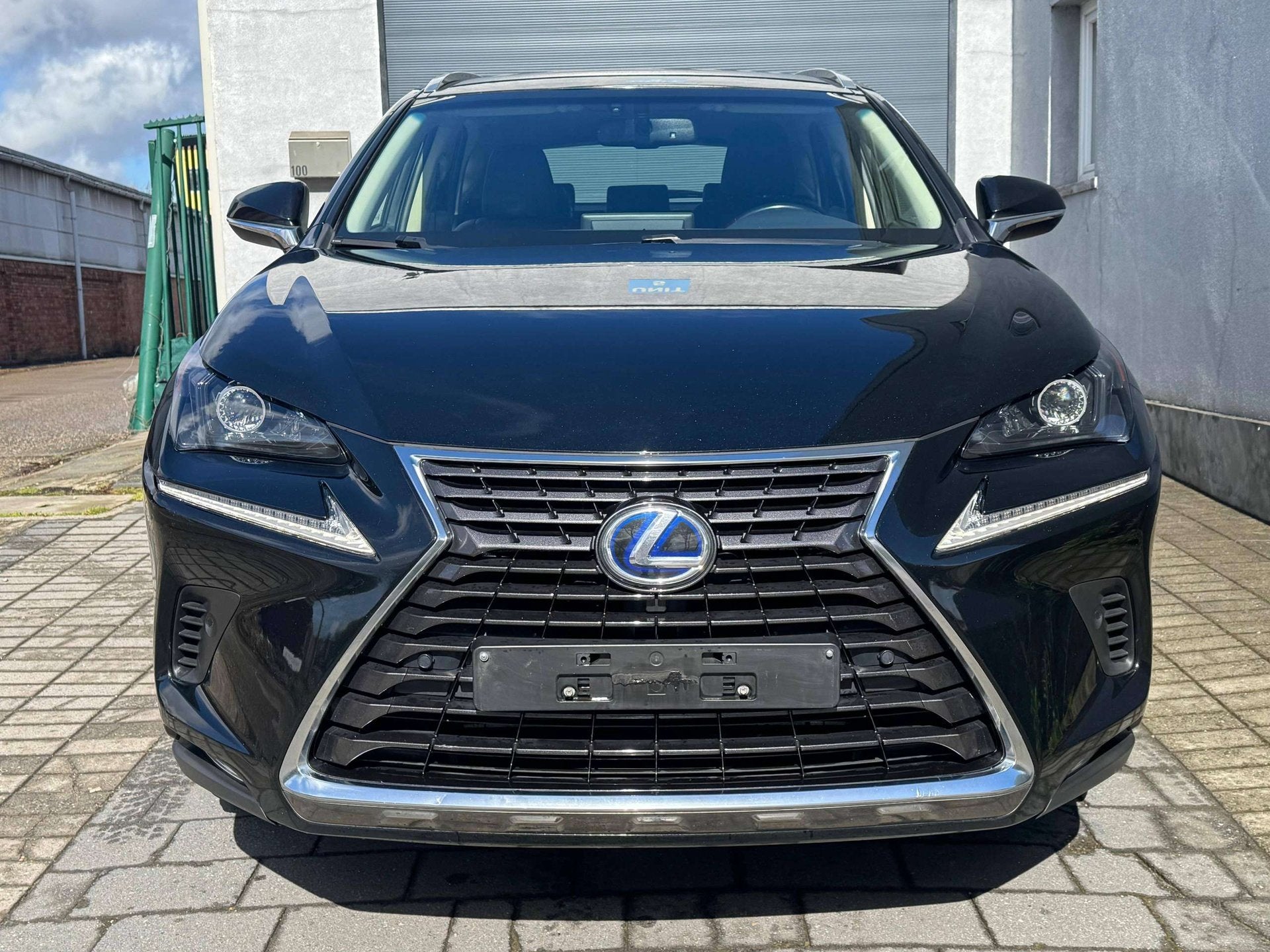 Lexus NX 300h NX 300h 2.5i AWD Business Plus E-CVT, Autos, Euro 6, Entreprise, 5 portes, https://public.car-pass.be/vhr/18f0217e-13f3-4eb2-bbb3-dbc28be24aea