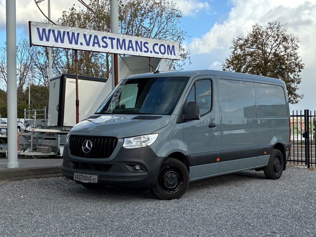 Mercedes-Benz Sprinter 150 PK 34700€+BTW L2H1 L2 H1 Automaat, Automaat, Dealer onderhouden, 1951 cc, 4 cilinders
