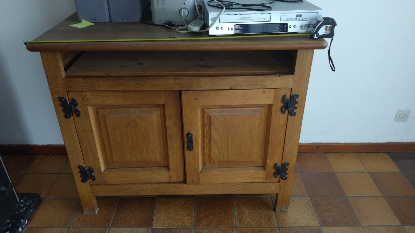 Gratis tv kast, Avec porte(s), 100 à 150 cm, Enlèvement, Utilisé