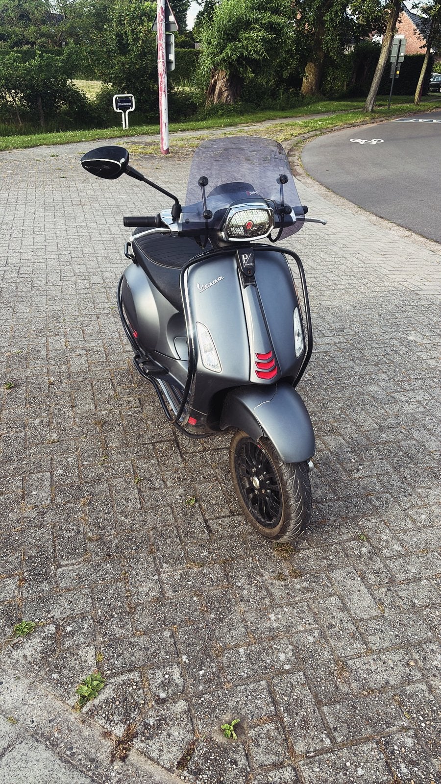 Vespa sprint 2020 zeer weinig km’s, Ophalen, Zo goed als nieuw
