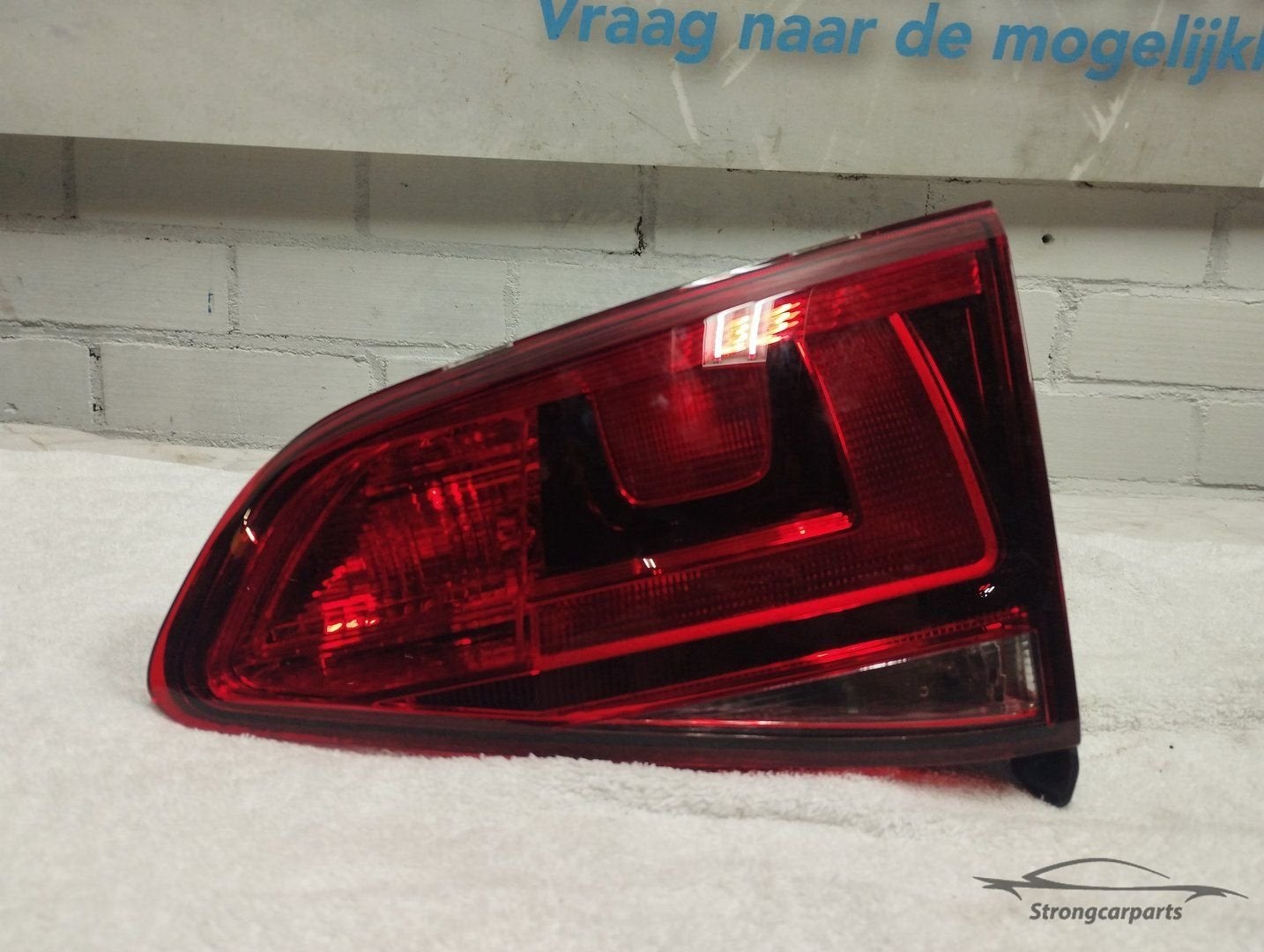 Achterlicht volkswagen Golf 7  rechts binnen 5G0945094AE, Auto-onderdelen, Gebruikt, -, Volkswagen, -
