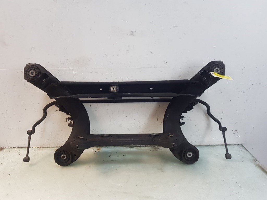 BERCEAU MOTEUR C-Klasse AMG (W205) (|A2053503205|), Utilisé, Mercedes-Benz