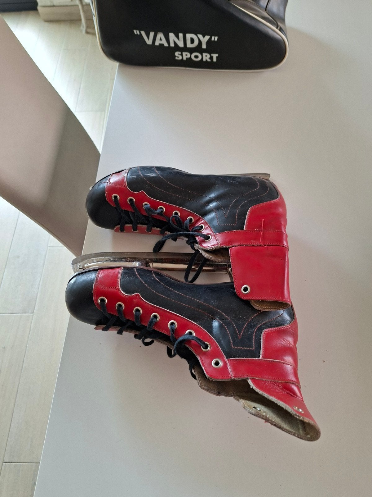 Oude schaatsen goede staat, Ophalen of Verzenden