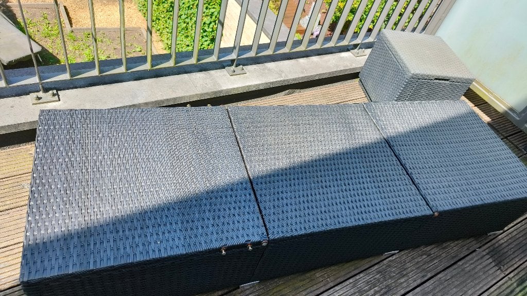 Ligbed met luifel + opbergpoef, Ophalen, Gebruikt, Rotan, Inklapbaar