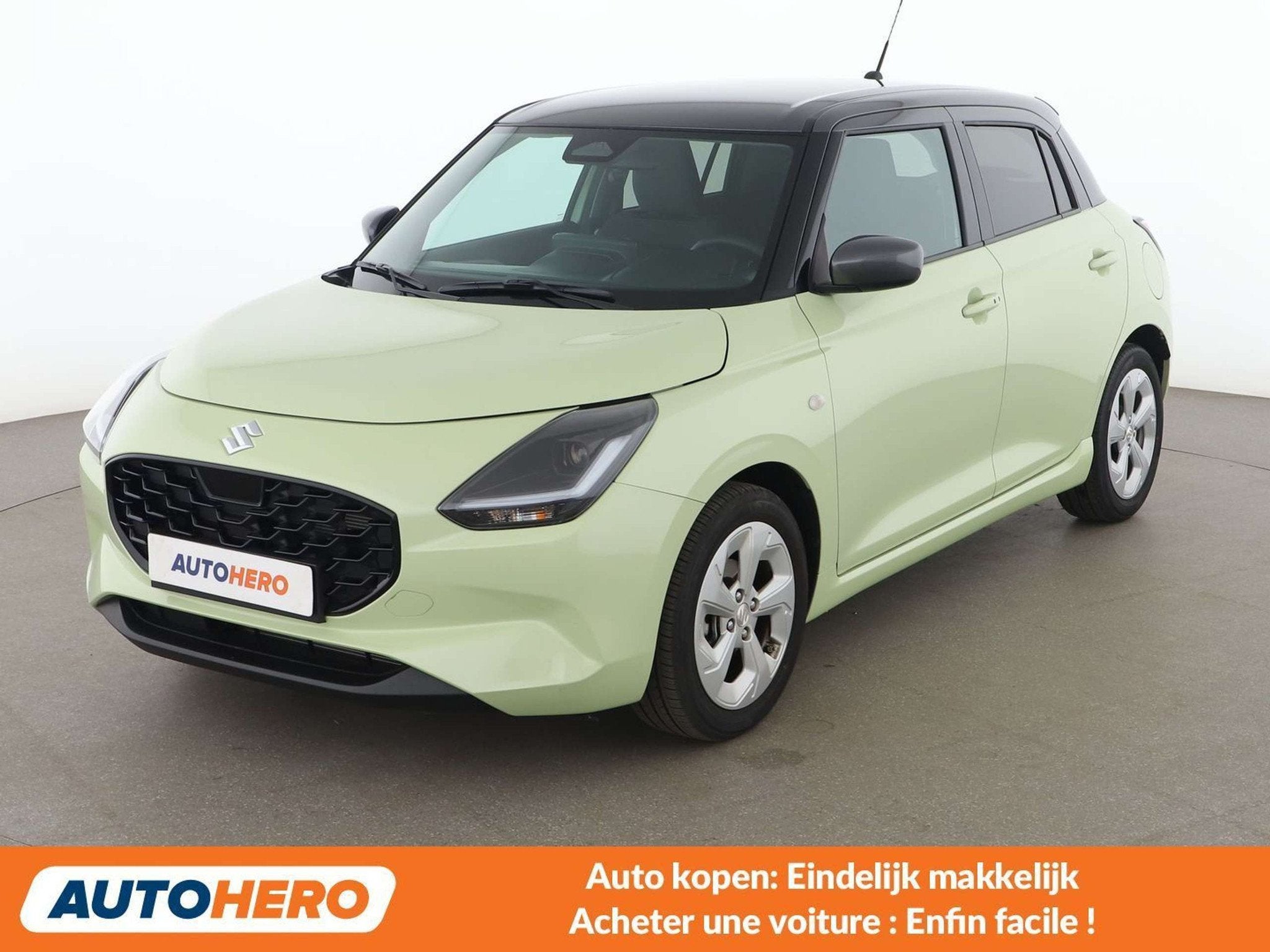 Suzuki Swift 1.2 DualJet Mild-Hybrid Club (bj 2025), Auto's, Suzuki, Voorwielaandrijving, Stof, Gebruikt, https://public.car-pass.be/vhr/447811e4-b0a7-4e5f-a891-7d33952561bf