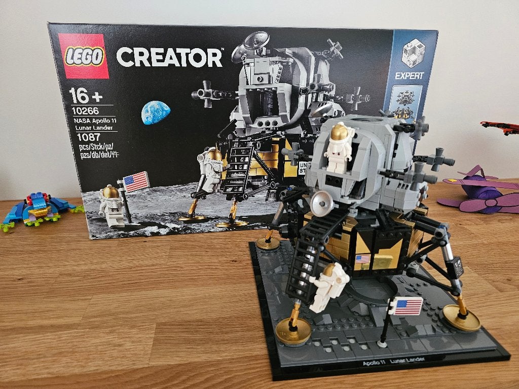 10266 LEGO NASA Apollo 11 Lunar Lander, Lego, Ophalen of Verzenden, Zo goed als nieuw, Compleet