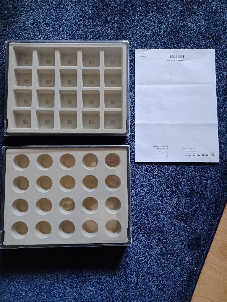 2 dozen met deksel voor verzamelingen in goede staat, Ophalen, Gebruikt