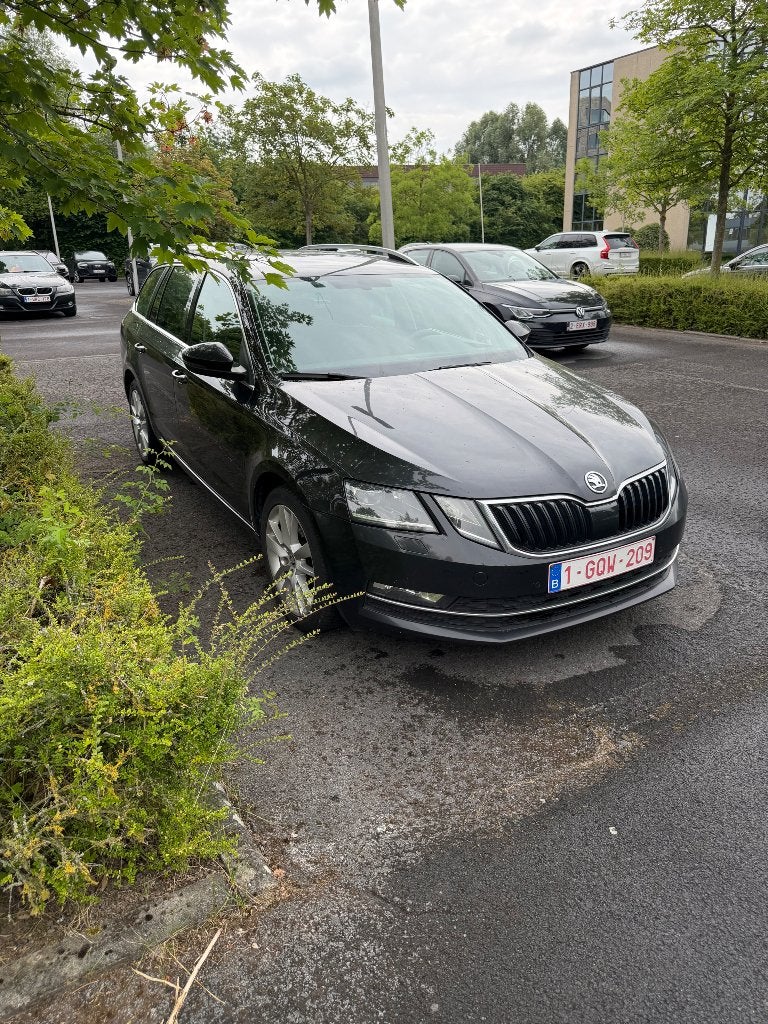 Skoda octavia break 2019 1.0 tsi dsg style, Achat, Phares entièrement LED, Euro 6, Noir