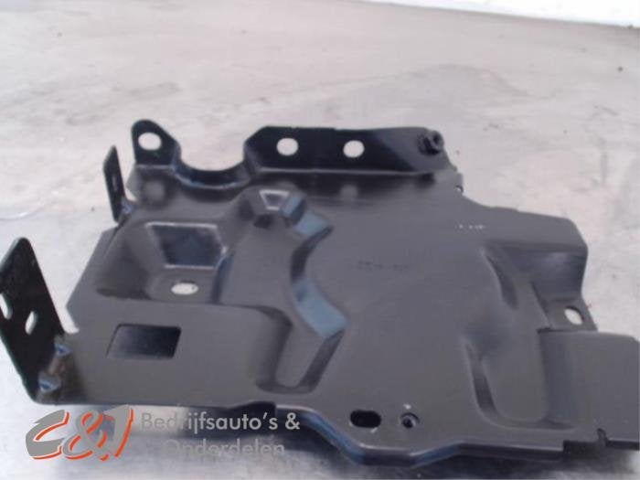 Boîtier de batterie d'un Peugeot Partner, Autos : Pièces & Accessoires, Carrosserie & Tôlerie, Peugeot, Utilisé, 3 mois de garantie