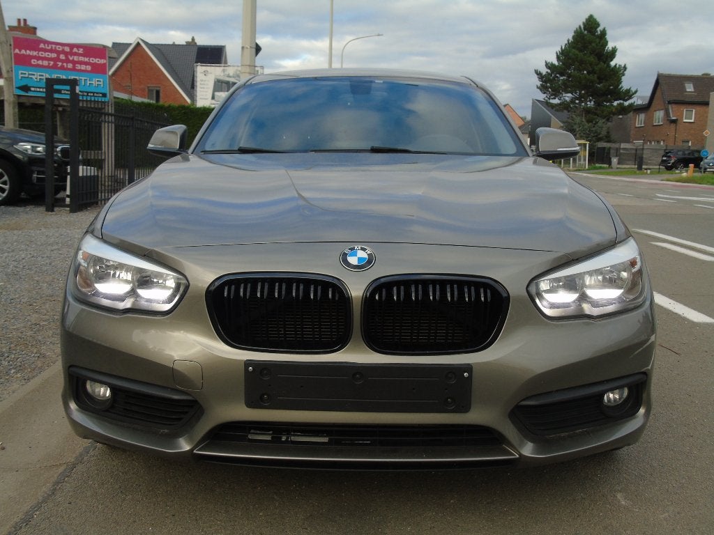 Bmw 118d *06/2017 *Digitale Airco *Navigatie *Euro 6b, Auto's, Dealer onderhouden, 1995 cc, Beige, Bedrijf