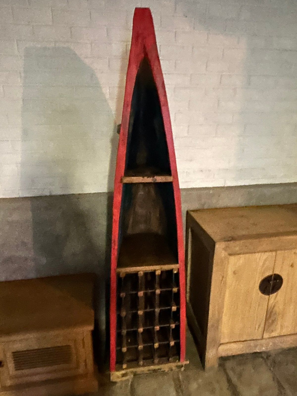 Uniek Wijnrek gemaakt van Authentieke Kano / Boot, Ophalen, Zo goed als nieuw, Hout