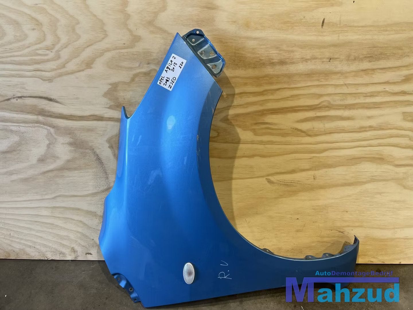 OPEL AGILA B BLAUW ZJED Rechts voorscherm scherm 2008-2014, Opel Automobile GmbH, Avant, Opel, Bahnhofsplatz 1
65423  Russelsheim am Main, DE
