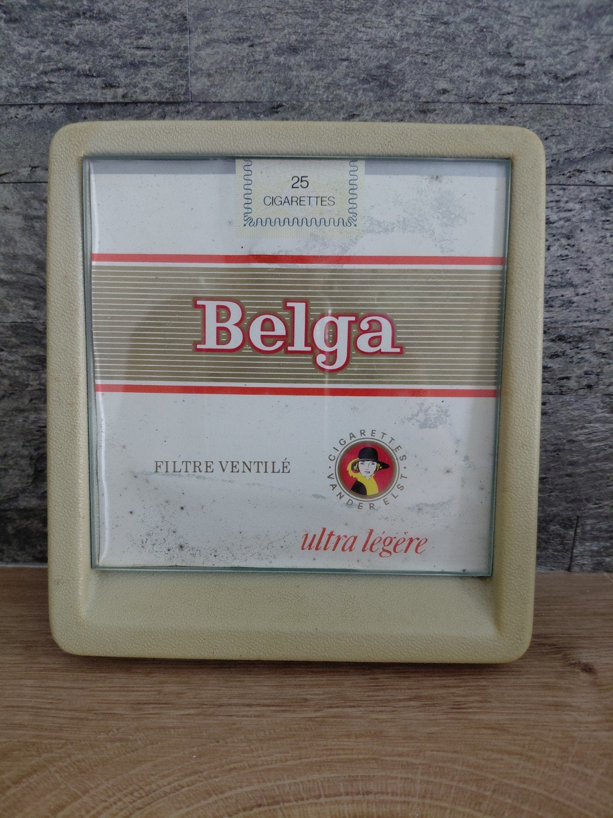 Reclame display Belga sigaretten, publiciteits item, Enlèvement ou Envoi