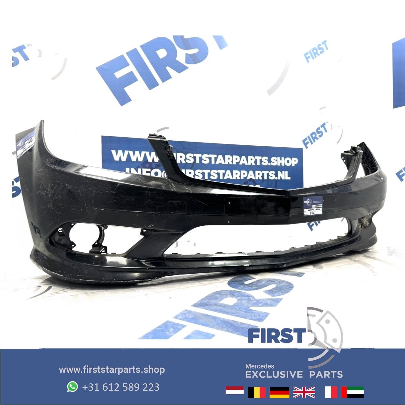 W204 AMG voorbumper PDC A2048853725 zwart wit grijs 2007-201, Autos : Pièces & Accessoires, Carrosserie & Tôlerie, Utilisé, -