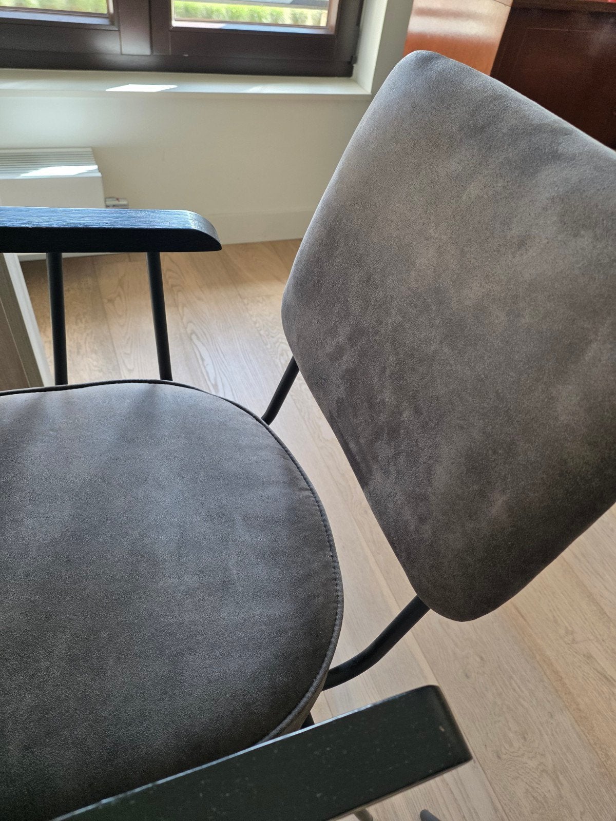 stoelen., Ophalen