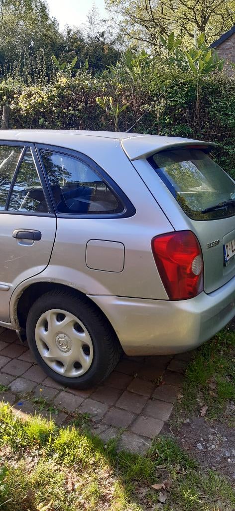 auto Mazda 323F te koop, Auto's, Overige modellen, Particulier, Overige carrosserie, Zilver of Grijs