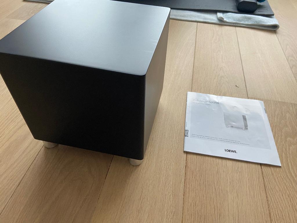 Subwoofer Loewe 200, TV, Hi-fi & Vidéo, Autres marques, Subwoofer, Comme neuf, Enlèvement