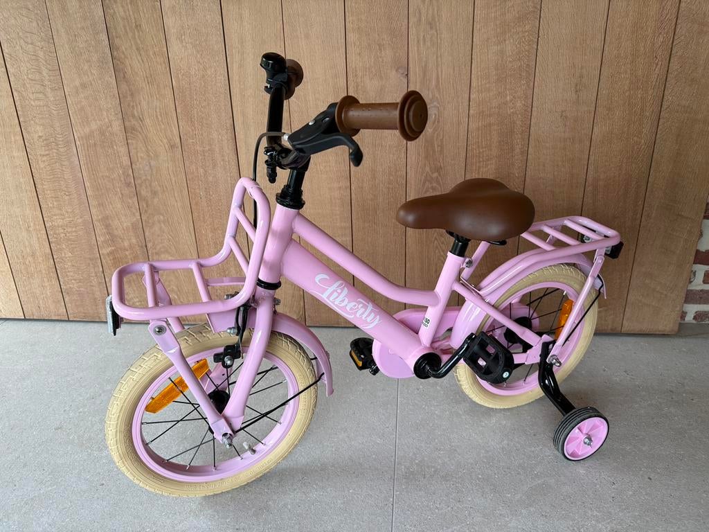 Liberty meisjesfiets Roze 14 inch 1x gebruikt!, Fietsen en Brommers, Fietsen | Kinderfietsjes, Ophalen, Zo goed als nieuw, Terugtraprem