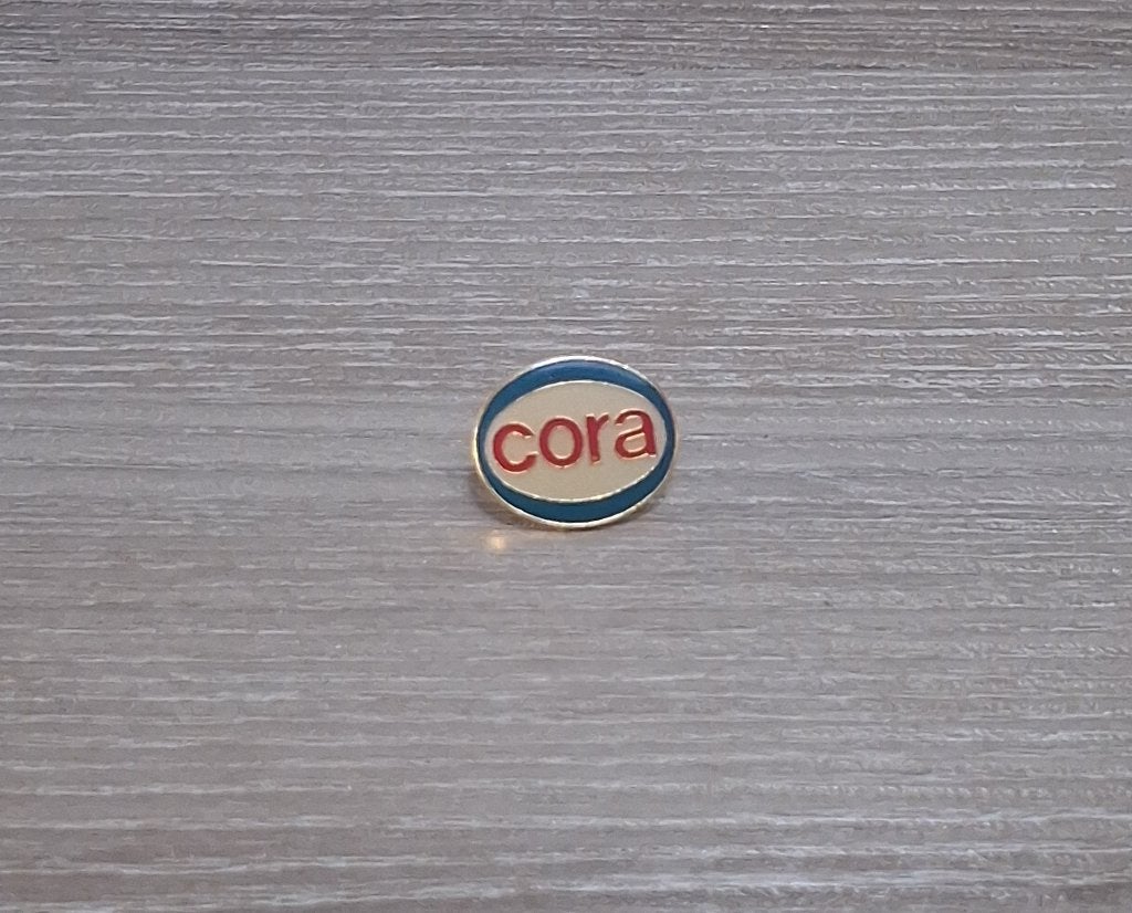 PIN - CORA, Collections, Envoi, Utilisé, Autres sujets/thèmes, Insigne ou Pin's