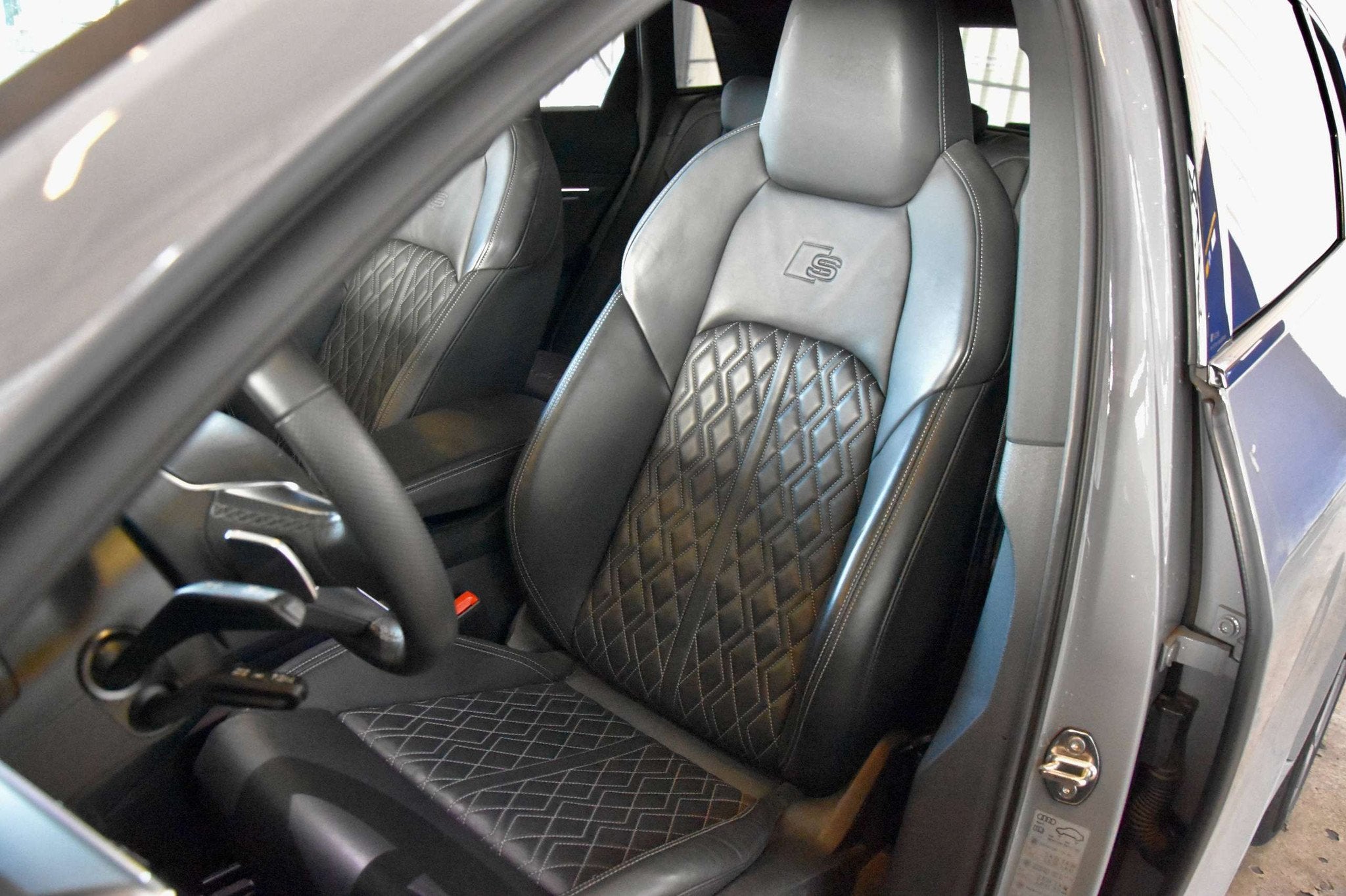 Audi SQ8 e-tron *FULL ELECTRIC* S-LINE * 503 PK * NARDO GREY, Automaat, Gebruikt, Zwart, 370 kW