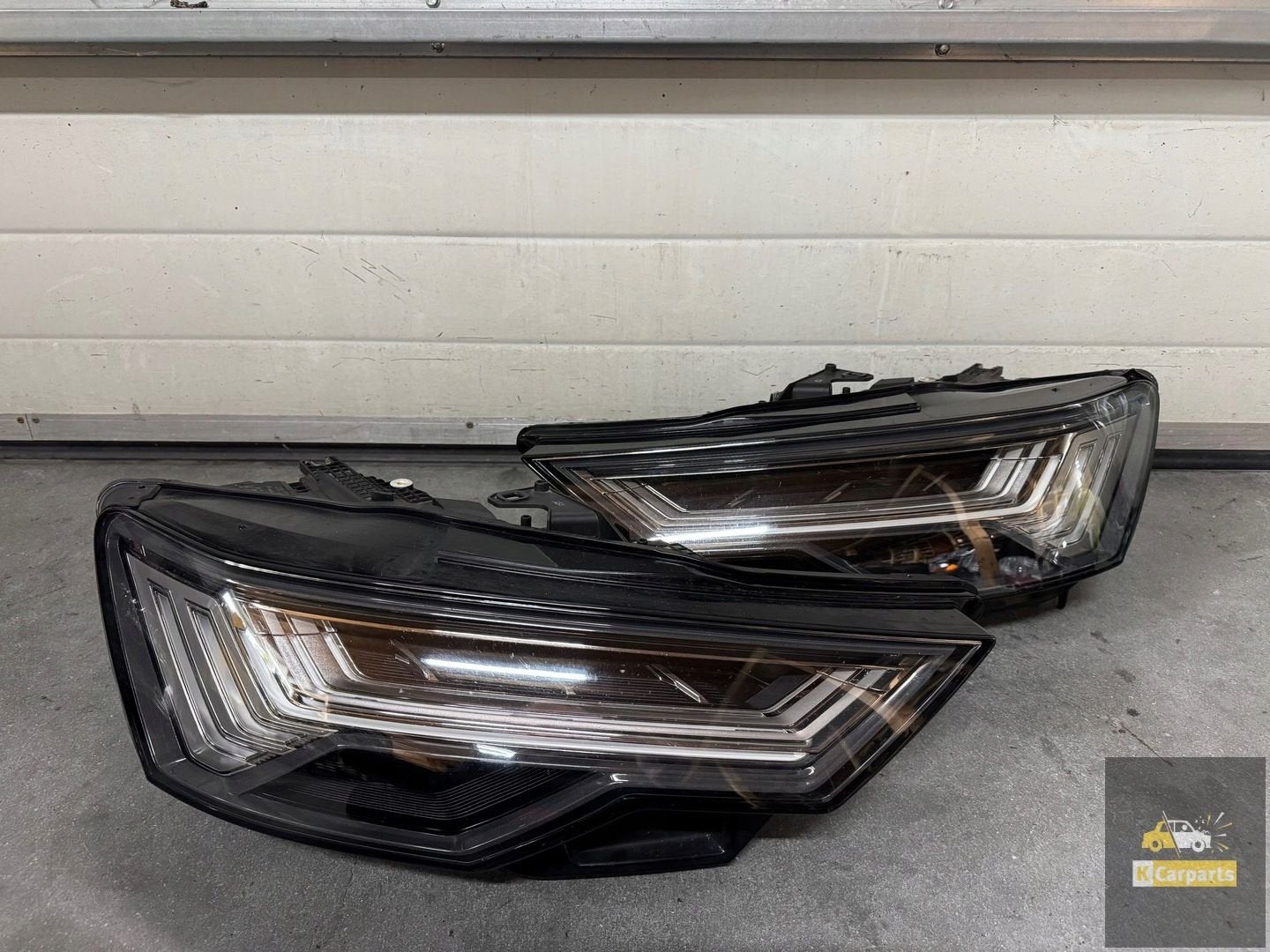 4K0941036 Audi A6 S6 C8 4K VOLLEDIGE LED MATRIX links rechts, Auto-onderdelen, Gebruikt, AUDI AG, Auto-Union-Strasse 1
85045  Ingolstadt, DE