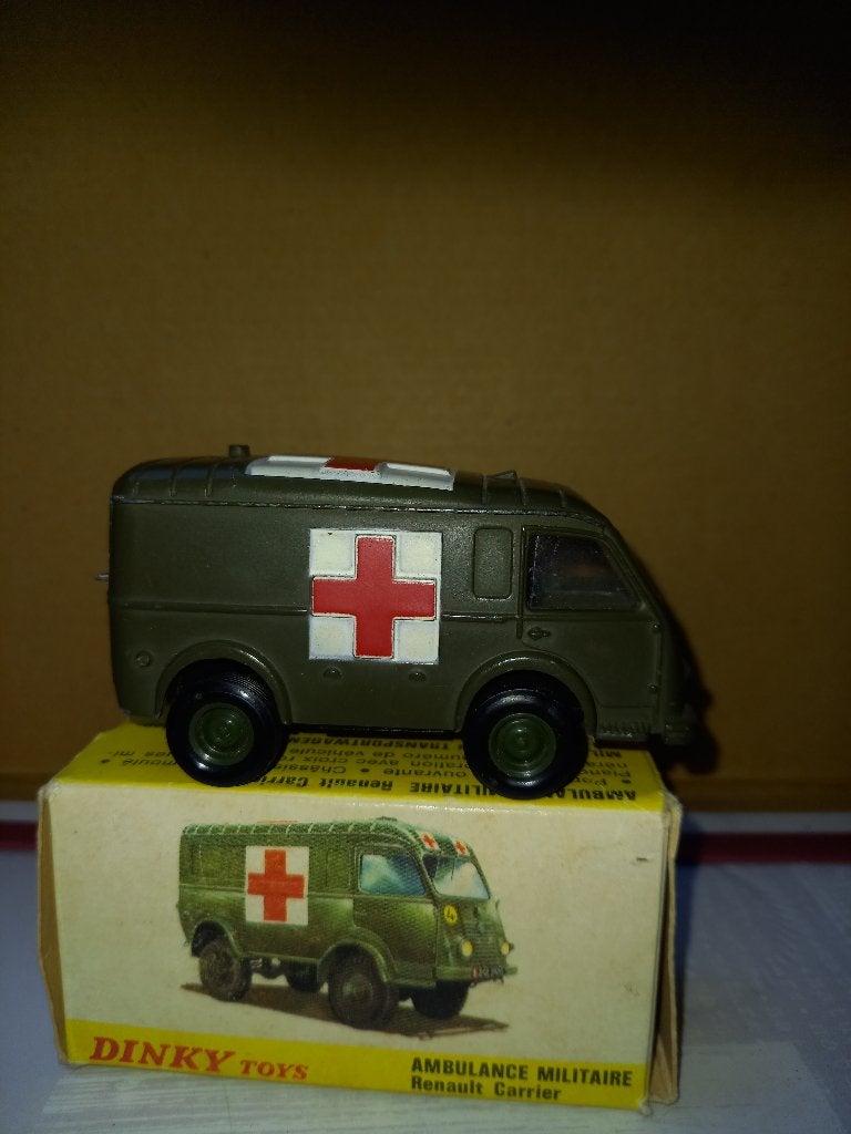 ambulance armée renault dinky toy, Enlèvement ou Envoi, Comme neuf, Autres types, Dinky Toys